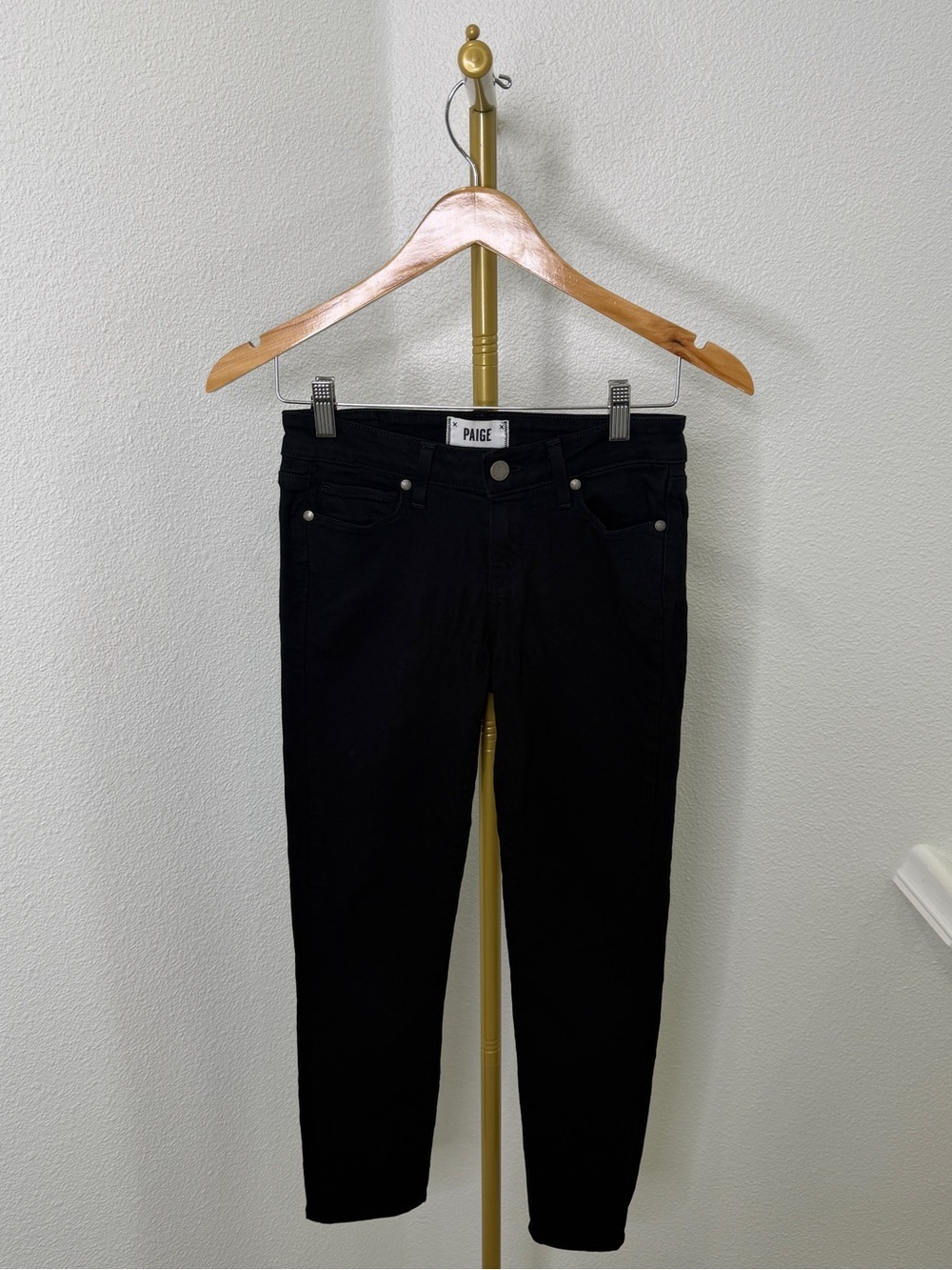 PAIGE Verdugo Crop Black Skinny Jeans Size 25 Made in USA Ultra Stretch Denim